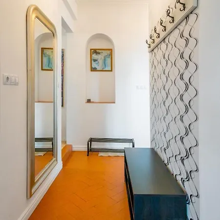 Majestic 1bd Near Nevsky Cathedral With Balcony Sofia