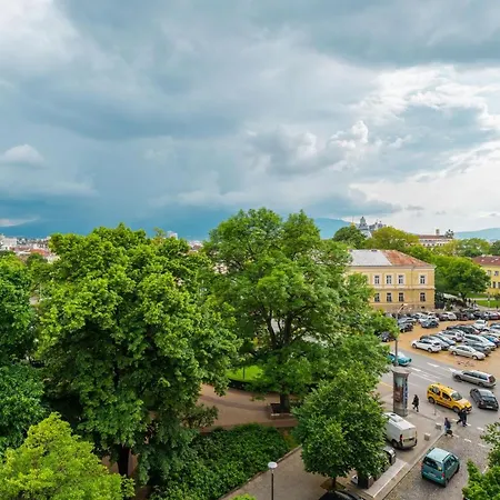 Majestic 1bd Near Nevsky Cathedral With Balcony Apartment Sofia