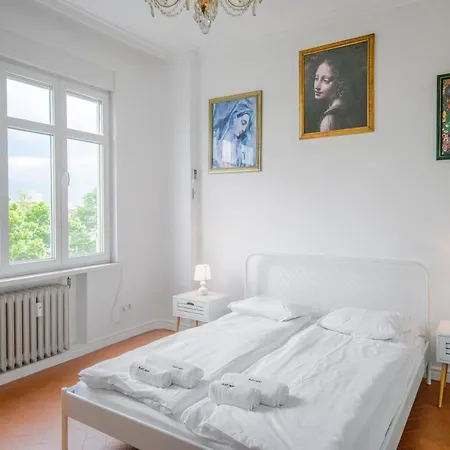 Majestic 1bd Near Nevsky Cathedral With Balcony Apartment Sofia
